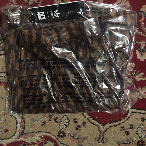 Ivy Park Monogram Miniskirt - Picture 4 of 6